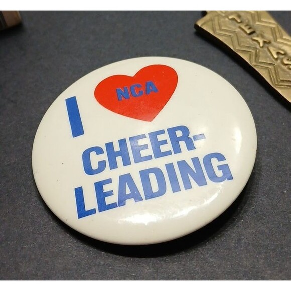 Vtg Lot Tigers Button Pins Ski NCA Cheer Big Safety Pin 90 & TX Keychain Cards - Picture 2 of 14